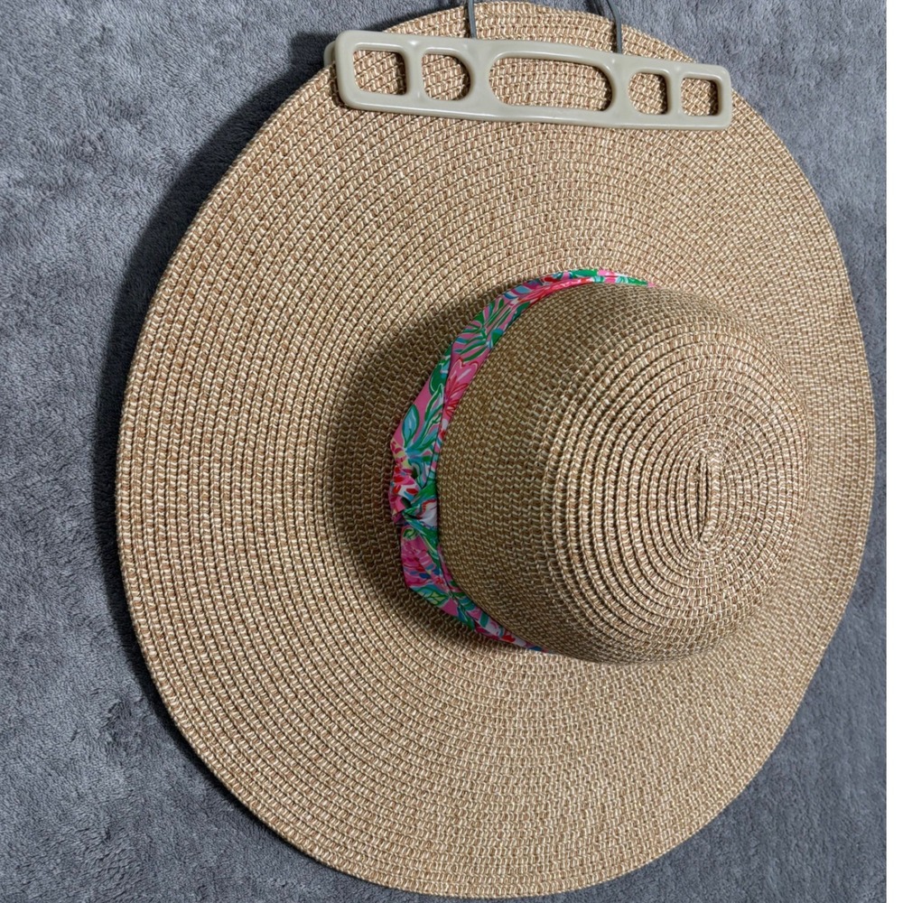 Lilly Pulitzer Straw Hat Journey To The Jungle Floral Band Tan Gold Metallic NWT - Picture 2 of 7